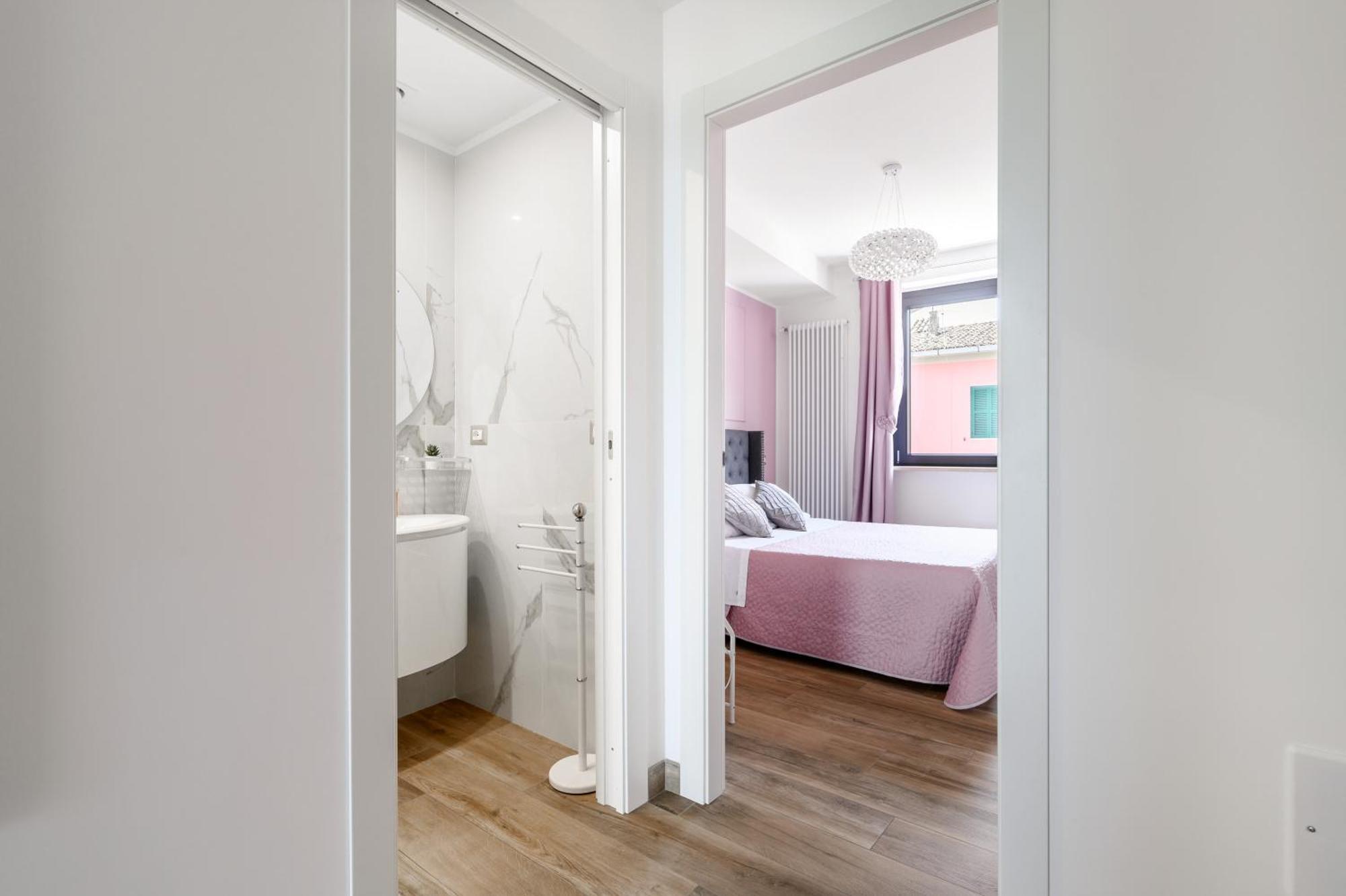 Casa Vacanze Maddalena - Palazzetto Sul Lago - Diamante Rosa Marta Exteriér fotografie
